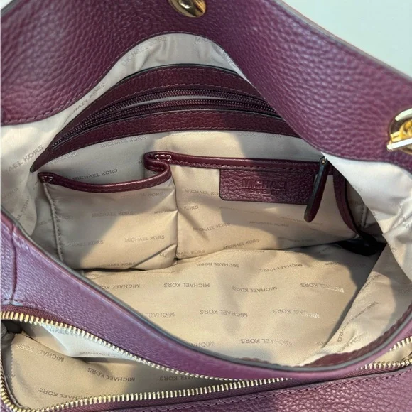 Michael Kors Maroon Jet Set Shoulder Bag - Picture 7 of 10